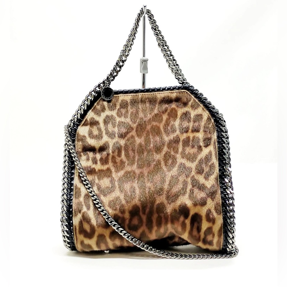 Stella McCartney Falabella crossbody bag.. Preordered. 
Excellent condition.